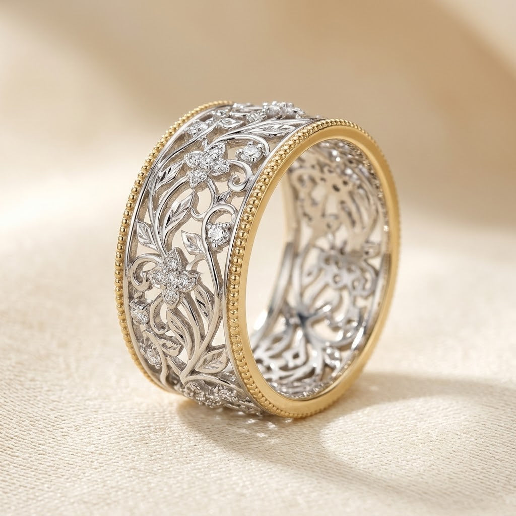 Verzierter Ring aus Silber und Gold